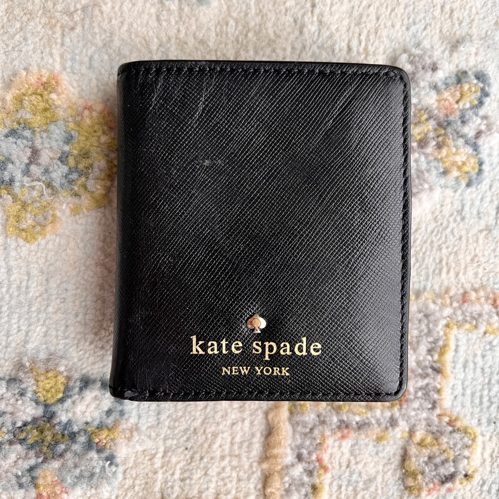 KATE SPADE SMALL BLACK WALLET SPACIOUS